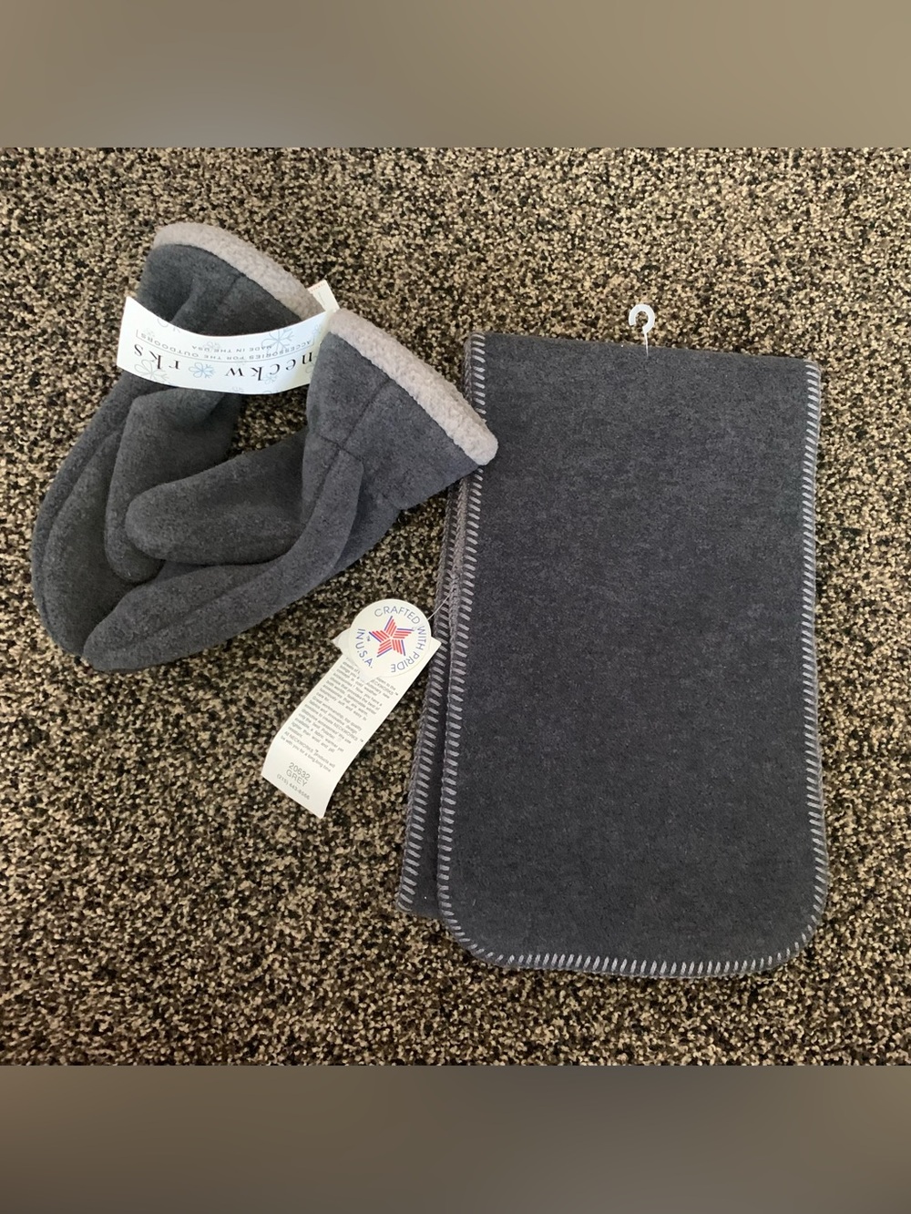 Neck Works Dark Gray Fleece Scarf and Mittens Set NWT